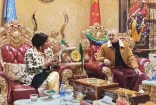 南非總統內閣顧問庫諾特教授參訪全球併購基金及空氣製水科技