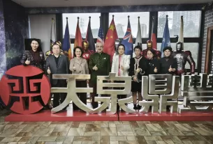 深圳工業總會執行會長吳麗一行參訪空氣製水項目