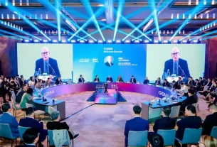 倪健中出席2026GSMA思享匯 深化產業合作