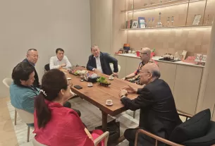 叶小钢、吴罡豪、刘志强、吴慈欣、苏树辉闭门交流聚焦文化产业高质量发展