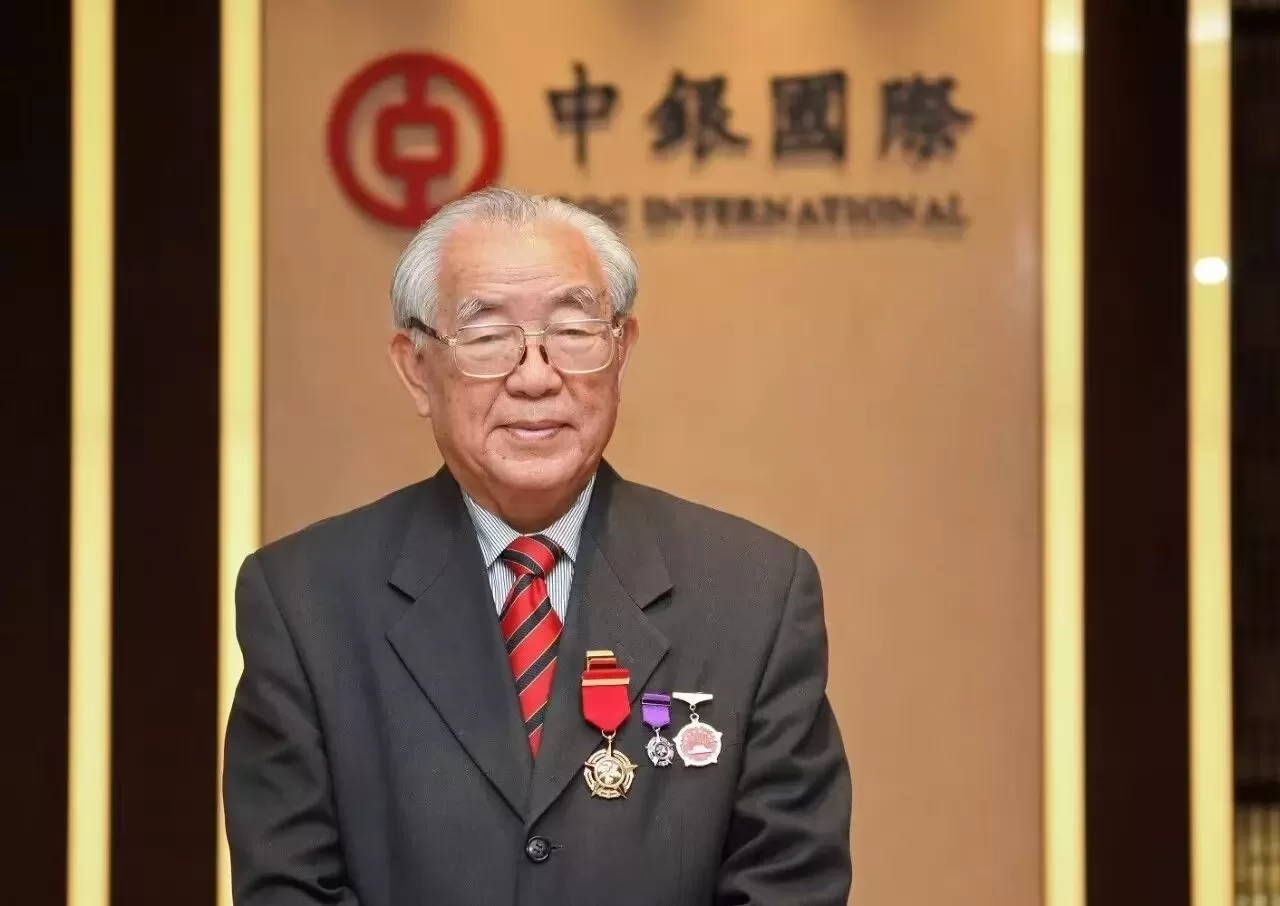 林廣兆獲香港特區頒最高榮譽大紫荊勳章